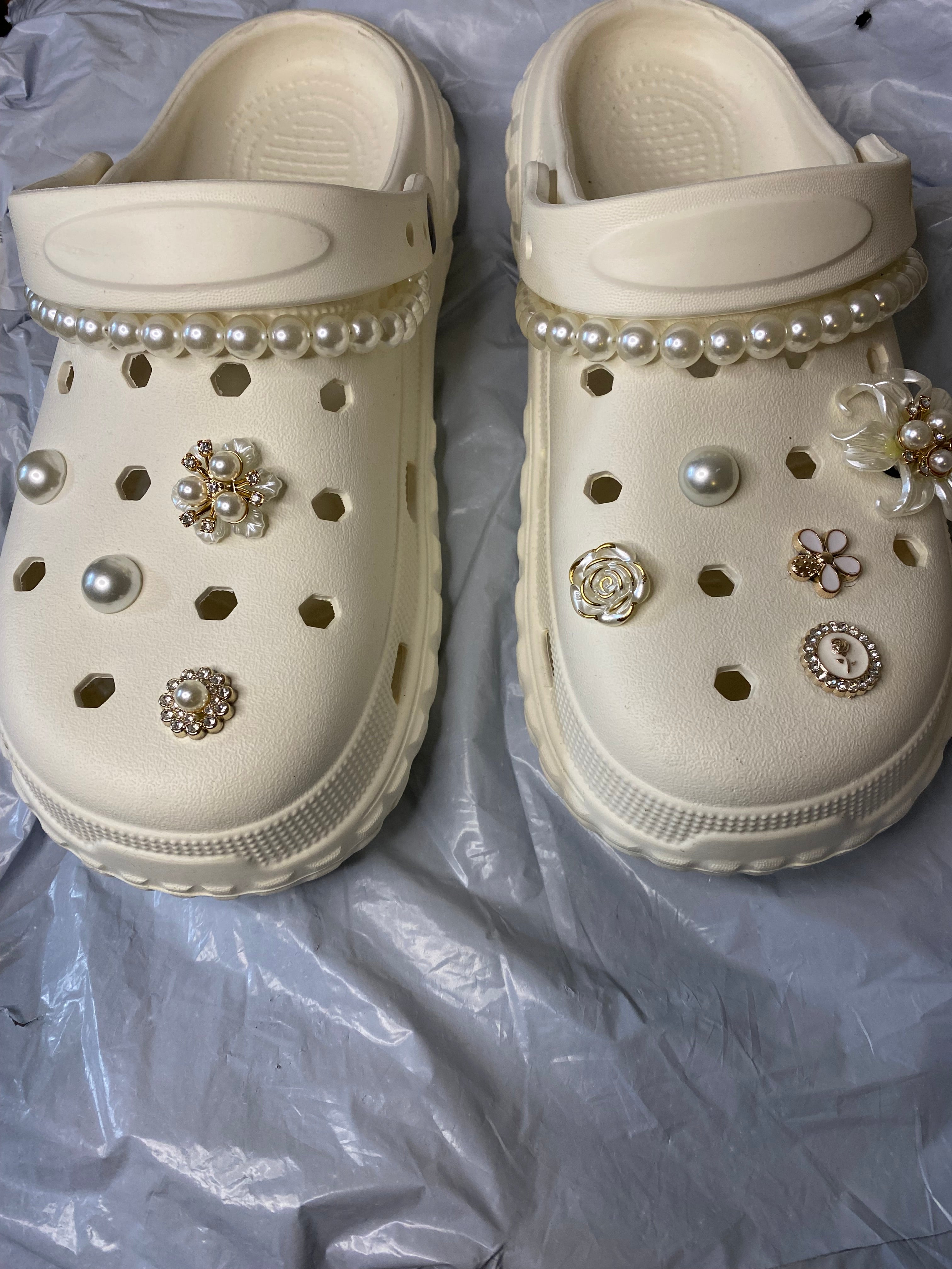 Pack de Pin's Bling avec chaussures Beige